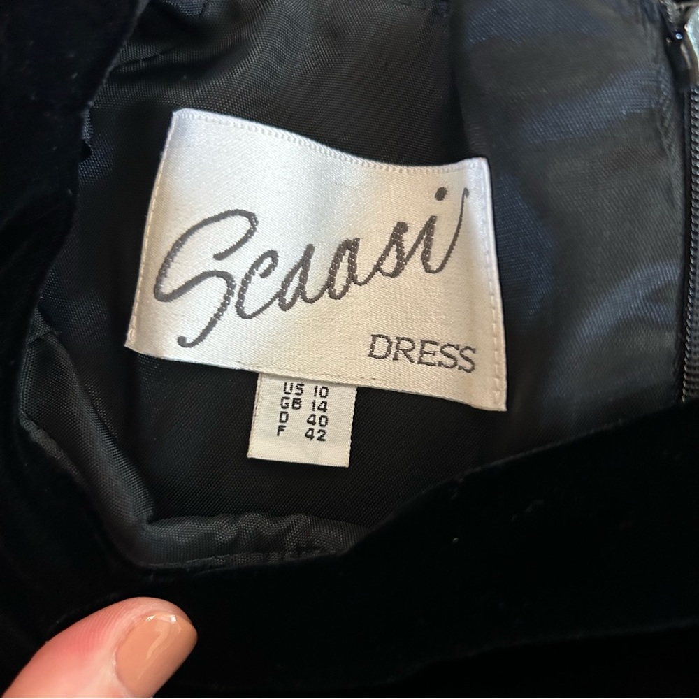 Vintage 1990s Scaasi Velvet Dress Size 10 - Picture 4 of 7
